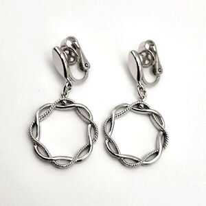 Vintage Crown Trifari Silvertone Braided Wreath Dangle Drop Clip-On Earrings